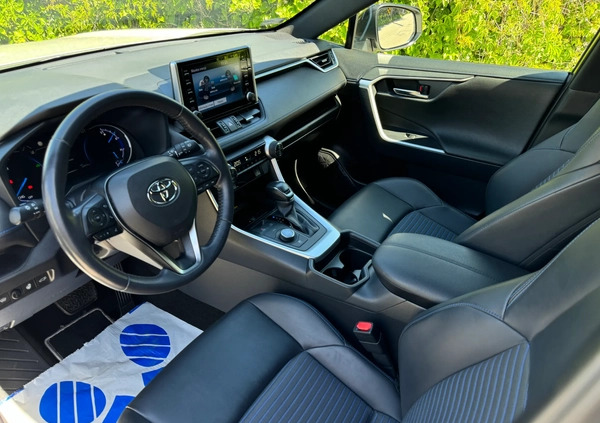 Toyota RAV4 cena 146999 przebieg: 64915, rok produkcji 2019 z Ostrów Mazowiecka małe 781